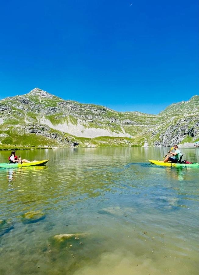 Kapetanovo Jezero Bungalov Bed and Breakfast Podgorica Buitenkant foto